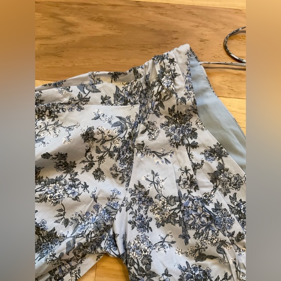Yllw the Label NWT Never Worn blue floral puff sleeve cropped top Size M - Picture 4 of 10